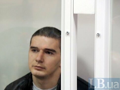 Обвиняемый в расстрелах на Майдане экс-беркутовец служит в 