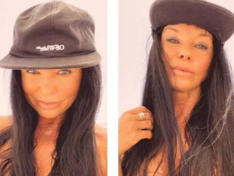 В свой 56-й день рождения Ассия Ахат выставила фото в бикини