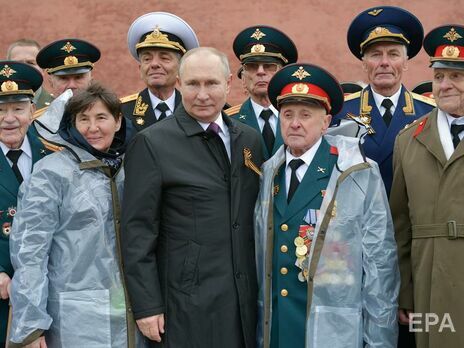 Тих, хто виманив $5 тис. у ветерана, який сидів поруч із Путіним, координували з-за кордону – МВС РФ