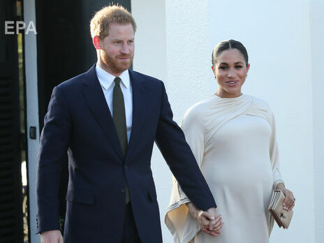 Королевские эксперты назвали любимое женское имя принца Гарри, которое они с женой Меган планируют дать будущей дочери