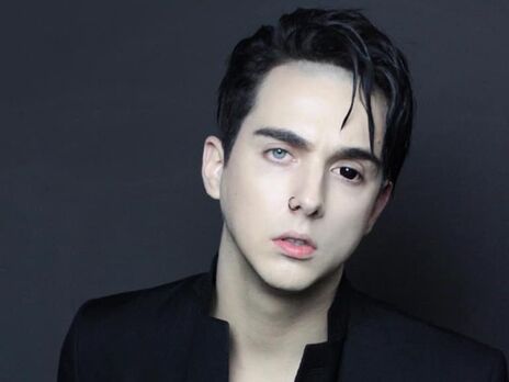 Melovin показав нове тату на виголеній скроні