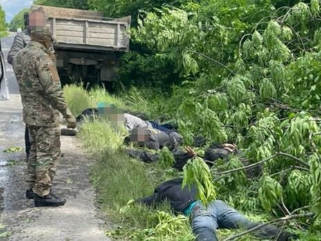 У Хмельницькій області СБУ затримала браконьєрів, які вирубували ліс у Національному природному парку