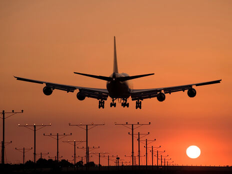 МАУ не відновлюватиме авіарейсів до Польщі