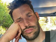 31-летний французский дизайнер Жакмюс объявил о помолвке с бойфрендом