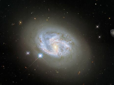 Hubble снял спиральную галактику. Впервые ее обнаружили после взрыва сверхновой