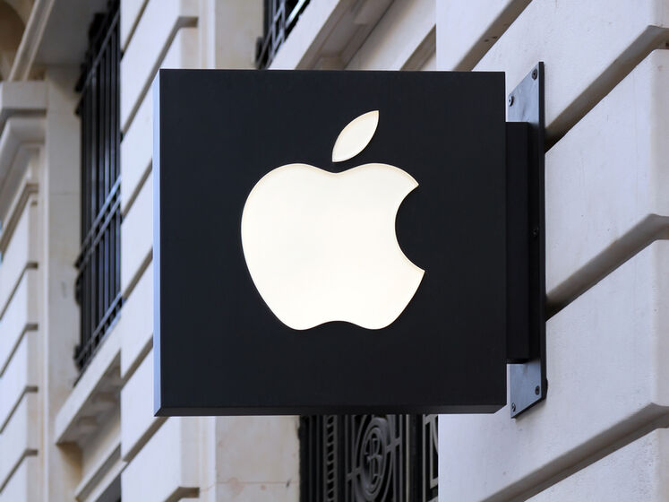 Співробітники сервісного центру Apple злили в мережу голі фото клієнтки. Компанія виплатила їй кілька мільйонів доларів