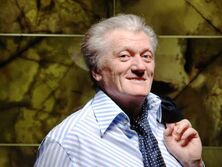 "Вербой обернувшись, неистово с ветром сношалась, и была в триста лет ослепительно так молода". Новые "карантинные" стихи Рыбчинского