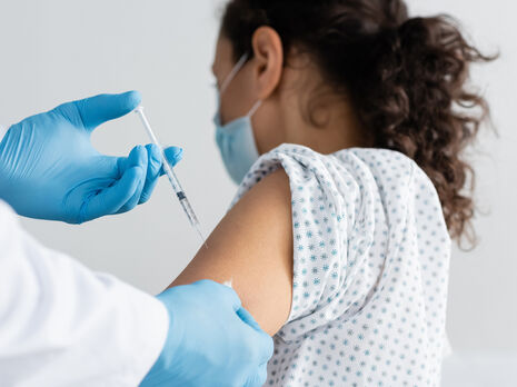 В Херсонской области начали вакцинировать жителей Крыма