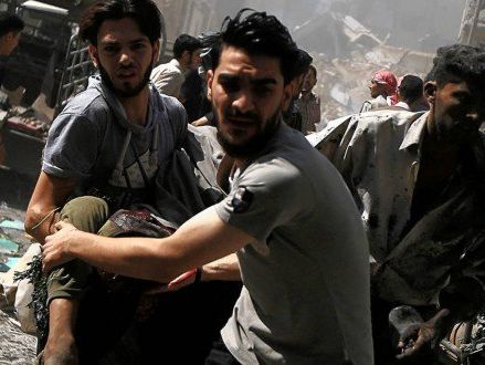 Правозащитники заявили о возобновлении авиаударов по Алеппо