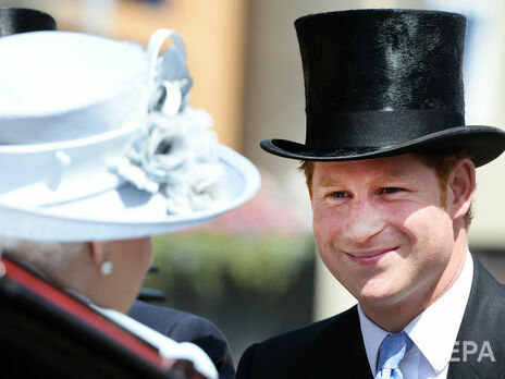 Принц Гаррі зателефонував Єлизаветі II за допомогою відеозв'язку, щоб показати новонароджену доньку – ЗМІ