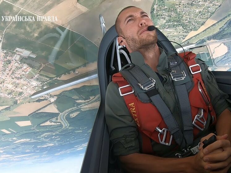 Чемпион мира по высшему пилотажу заявил, что мечтает вернуться в Крым на своем самолете