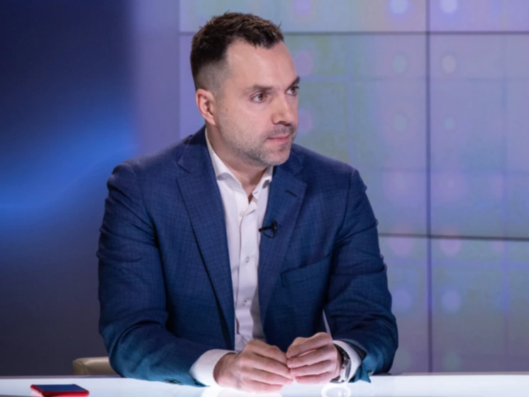 Арестович вважає, що перспектив звільнення з ОРДЛО чотирьох українців, про яких говорив Кравчук, немає