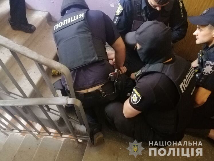 В Харькове задержали мужчину с боевой гранатой