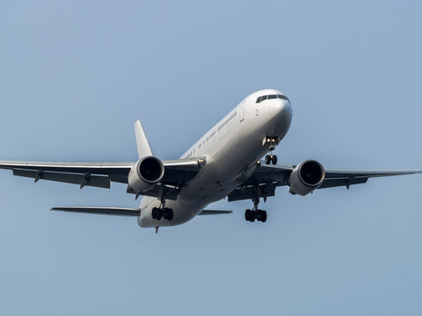 Япония закрывает небо для белорусских самолетов