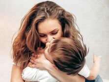 "Ты – чудо, которое перевернуло жизнь с головы на ноги". Шоптенко поздравила трехлетнего сына