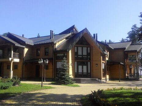 Резиденцію Януковича в Сухолуччі передали в управління компанії депутата Київради