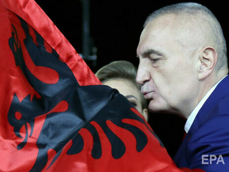 Парламент Албании объявил президенту импичмент. Депутаты посчитали, что он нарушил конституцию