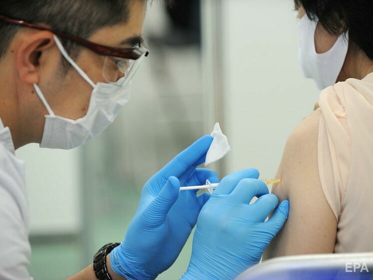 За сутки в мире сделали 35,9 млн прививок против COVID-19 – данные Bloomberg