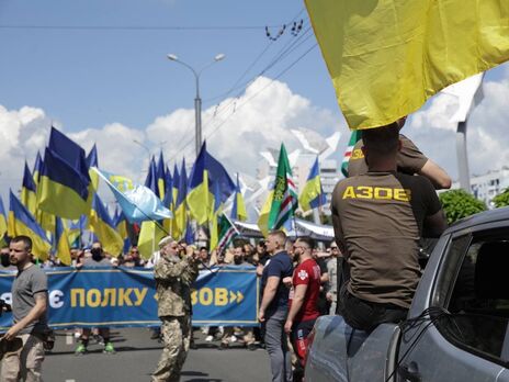 У Маріуполі відбувся Марш українських сил. Фоторепортаж