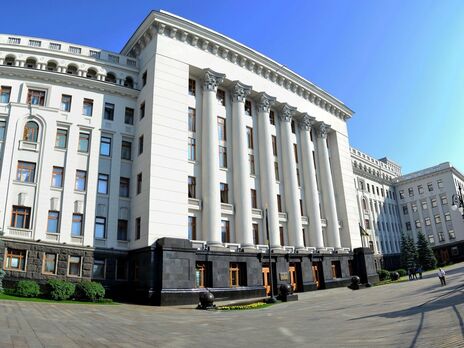 Деякі депутати Ради на селфі з Офісу президента України робили 