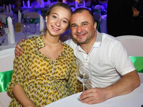 Катерина Репяхова і Віктор Павлік сьогодні вночі стали батьками