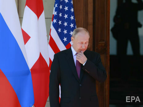 Путин (на фото) сообщил, что они с Байденом договорились начать консультации о кибербезопасности
