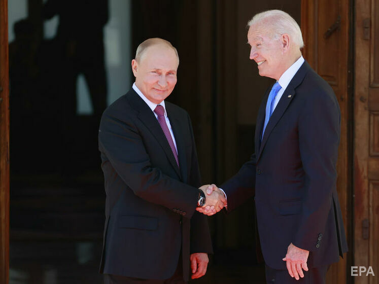 Байден заявил, что Путин "точно не хочет холодной войны"