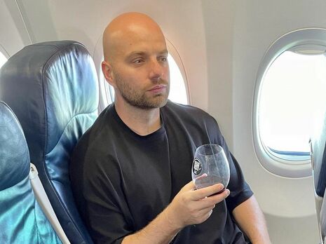 Компот – 15 грн, куриная фрикаделька – 40. Украинский ведущий показал, как выглядит перекус на 87 грн в столовой ТРК 