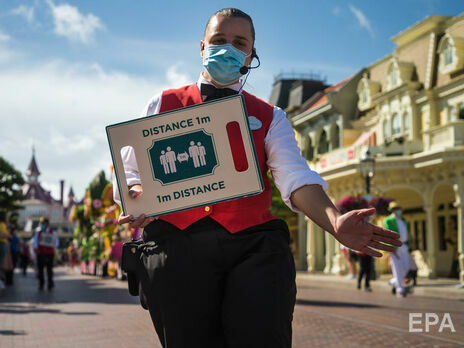 В Париже после карантина открылся Диснейленд. Он будет работать по новым правилам