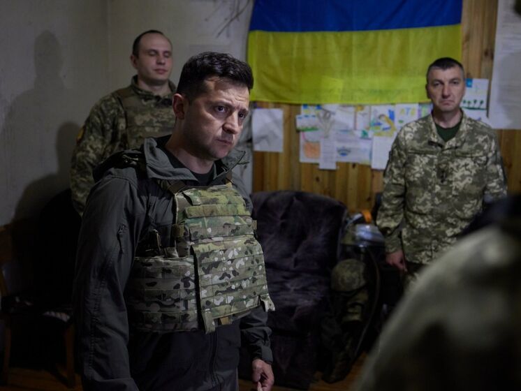 Зеленский на передовой ответил журналистке CBS, почему американцы должны быть обеспокоены войной в Украине