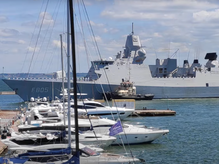 У порт Одеси зайшло два кораблі НАТО