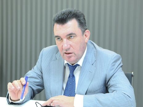 СНБО дополнительно проверит трех лиц, попавших под санкции как 