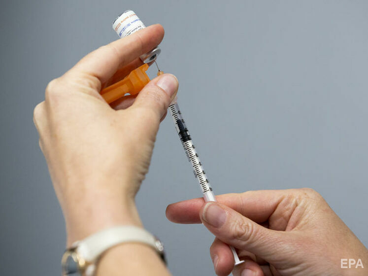 В мире сделали 2,55 млрд прививок от коронавируса – данные Bloomberg