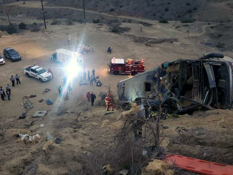 В Перу разбился автобус с рабочими, погибло почти 30 человек