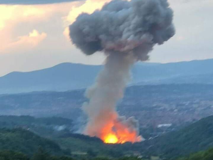 В Сербии на оборонном предприятии второй раз за месяц прогремели взрывы. Несколько рабочих пострадало