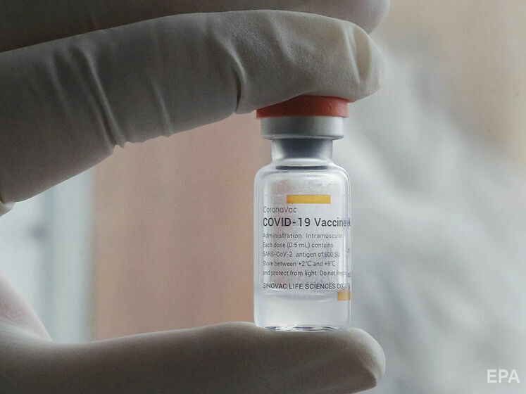 В лист ожидания вакцинации от COVID-19 в Украине записалось более 715 тыс. человек
