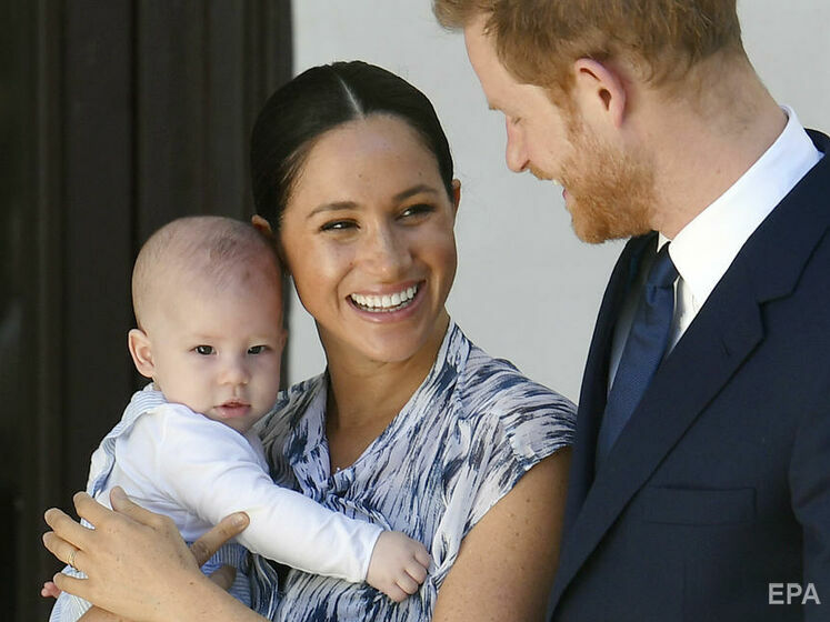 Принц Чарльз откажет сыну Меган и Гарри в королевском титуле – СМИ