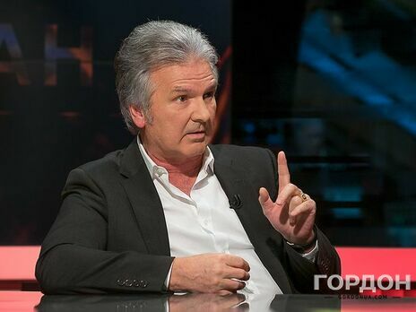 Экс-разведчик КГБ Швец: Списком из 16 отраслей, на которые не должны совершаться кибератаки, Байден поставил в угол и Путина, и себя