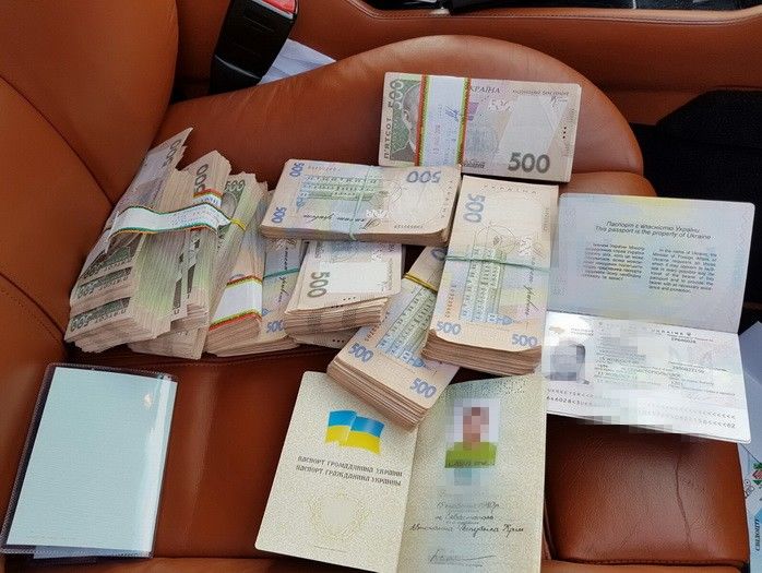 СБУ: В Киевской области действовала мастерская по изготовлению фальшивых документов