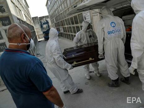 В мире за сутки скончалось наименьшее с начала апреля число пациентов с COVID-19 – данные ВОЗ