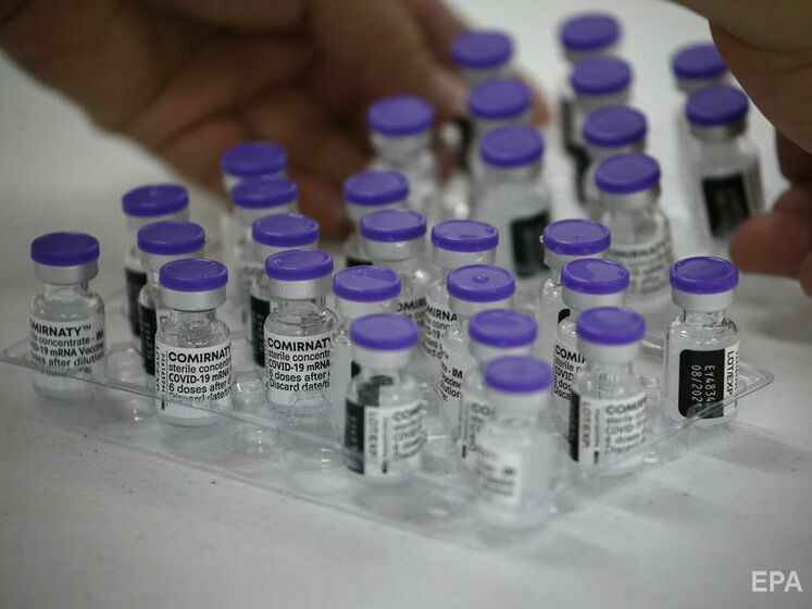 В Белом доме объявили о передаче 55 из 80 млн доз бесплатных вакцин от COVID-19. В списке стран-получателей – Украина