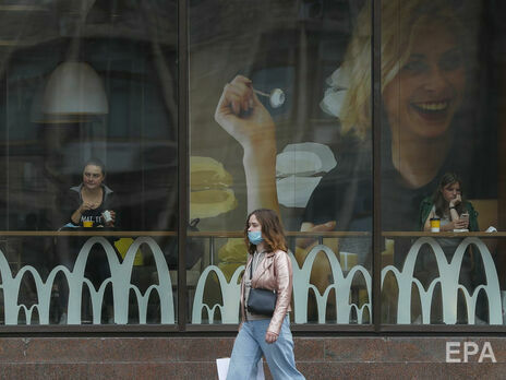 Протягом доби в Україні підтвердили 835 випадків COVID-19