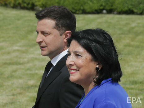 Зеленский встретил президента Грузии в Киеве. Зурабишвили приветствовала почетный караул словами 