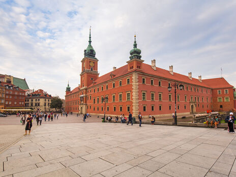 Польша ввела карантин для туристов, прибывающих из-за границ Шенгенской зоны
