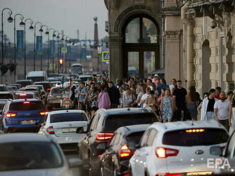 Смертність від COVID-19 у Росії зросла на понад 20%. Петербург два дні поспіль встановлював рекорди за кількістю померлих