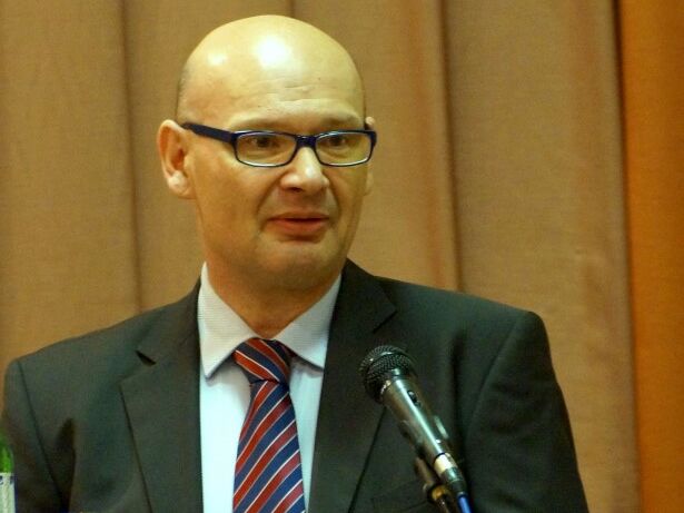 В Украине государственная система деградирует, ошибки заложены в Конституции – бывший заместитель министра труда Польши Кульпа