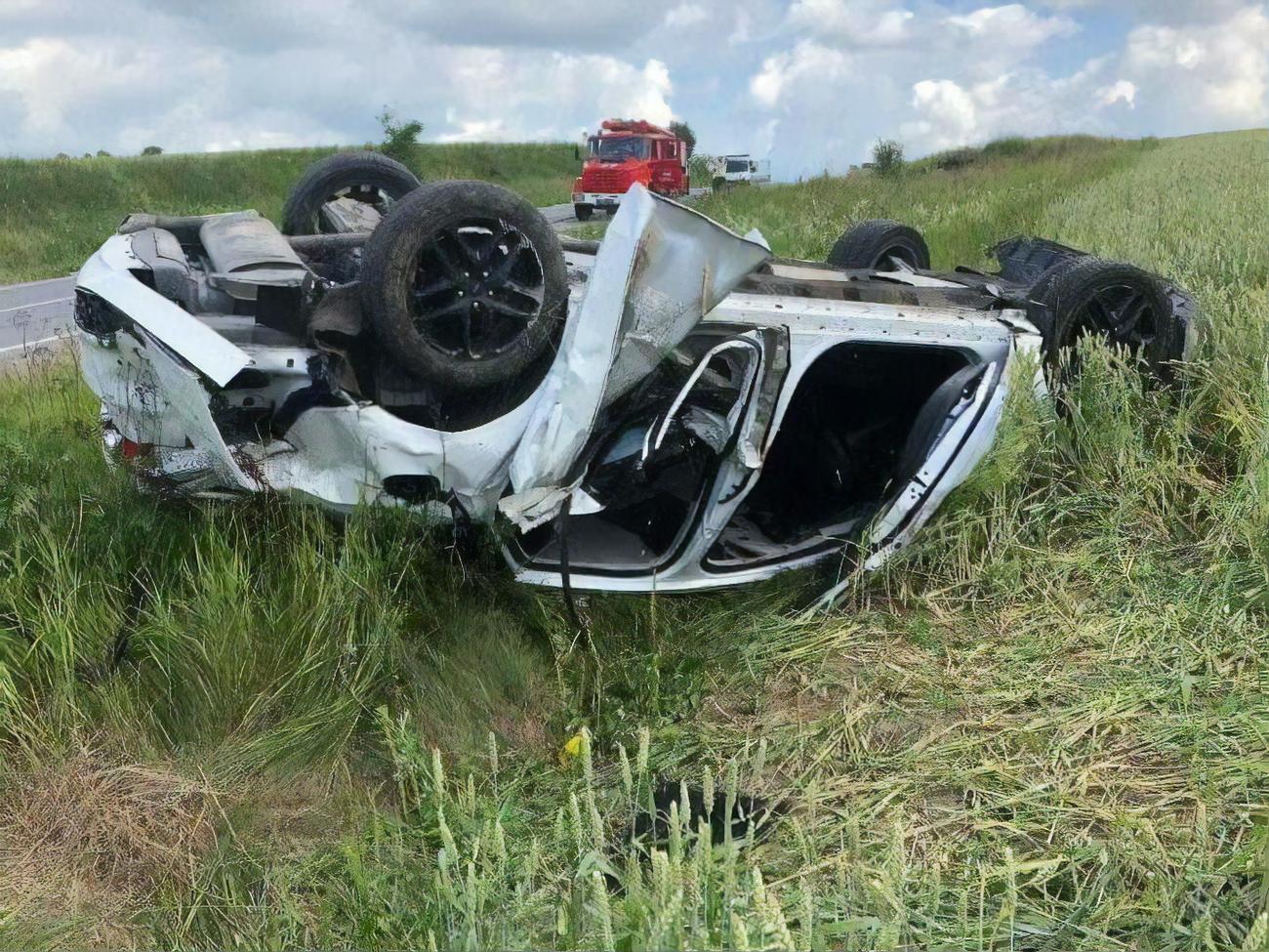 In Lviv region, a five-seater car with six people overturned, there are dead