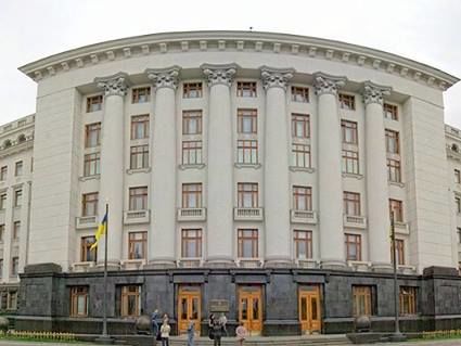 На Банковой отрицают, что Онищенко финансировал Порошенко