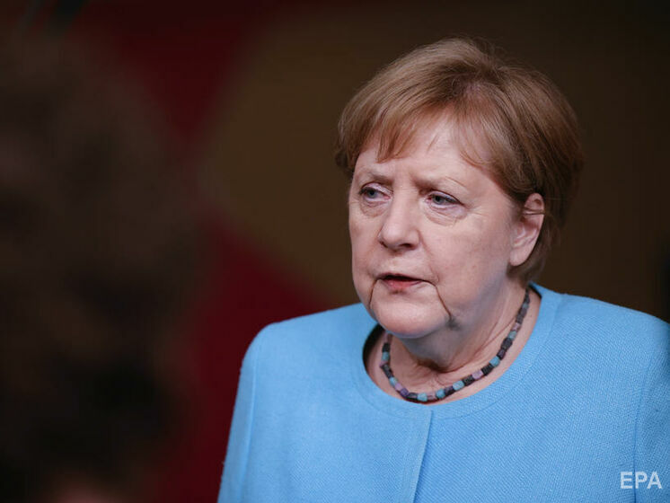Меркель о желании наладить диалог с Путиным: Даже во время холодной войны люди разговаривали друг с другом