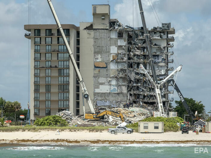Под обвалившимся домом в Майами нашли еще четыре тела, число жертв выросло до девяти
